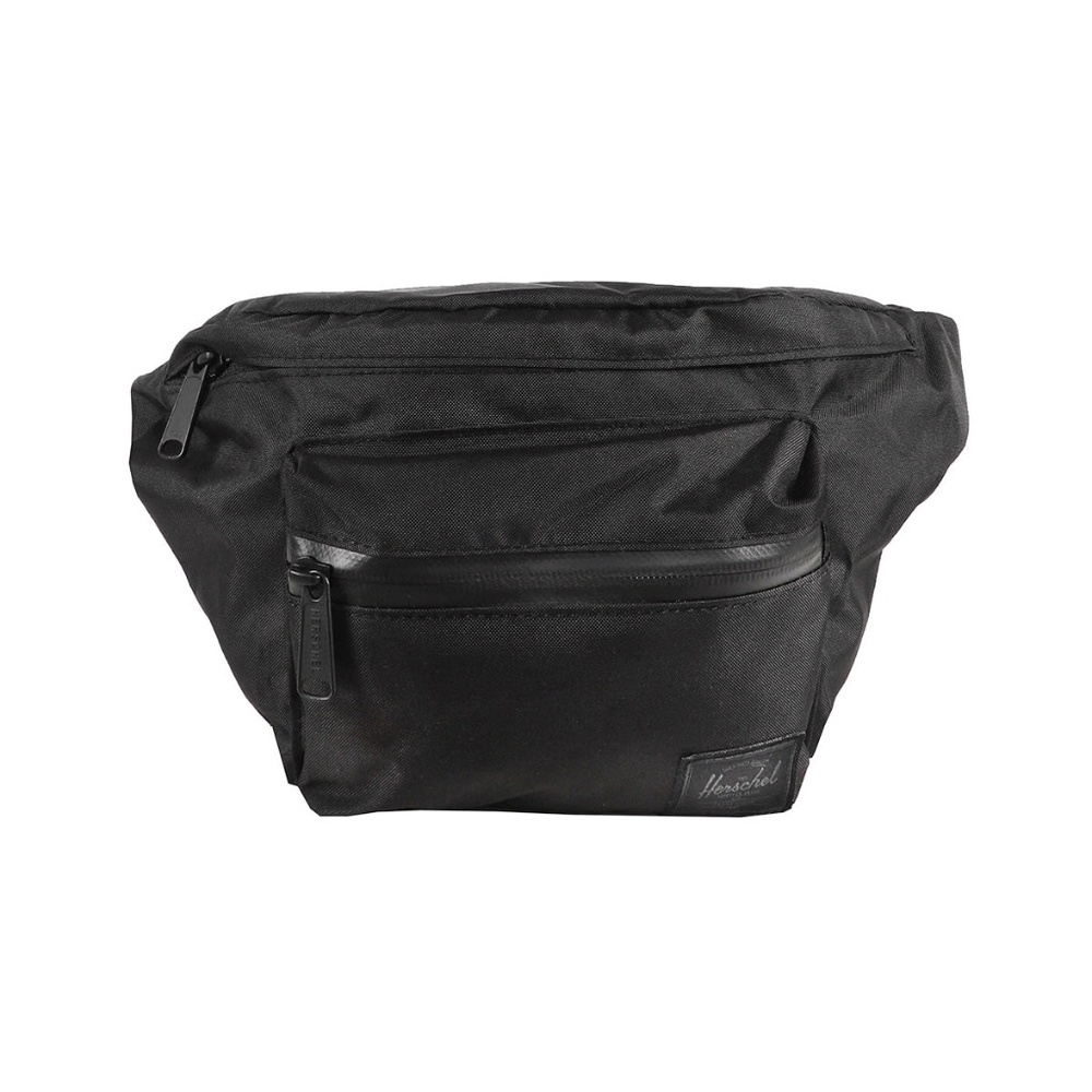 Seventeen LT Poly Hip Pack Black NWOT